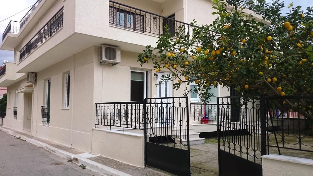 Eleni Apartment サミ エクステリア 写真